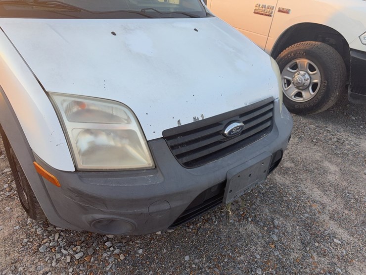 2010-ford-transit-connect-image-4