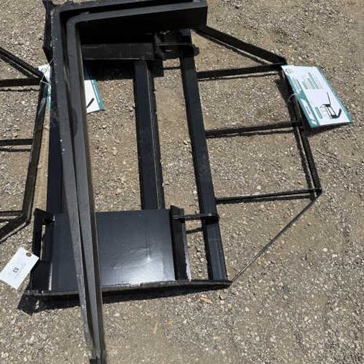 #53 • Skid Steer 48" Adjustable Forks