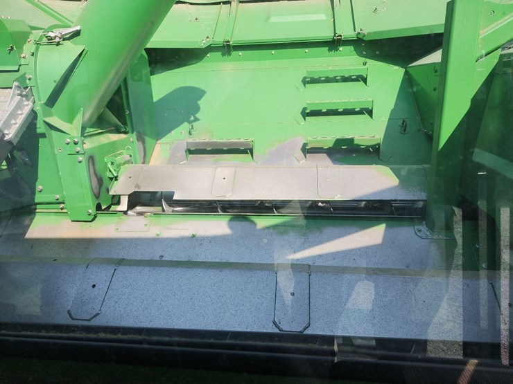 2010-john-deere-9670-sts-image-70