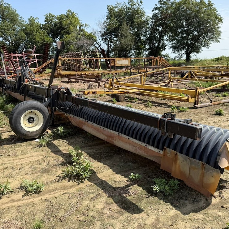 #2653 • Bell 40' Hooded Sprayer INV#2653