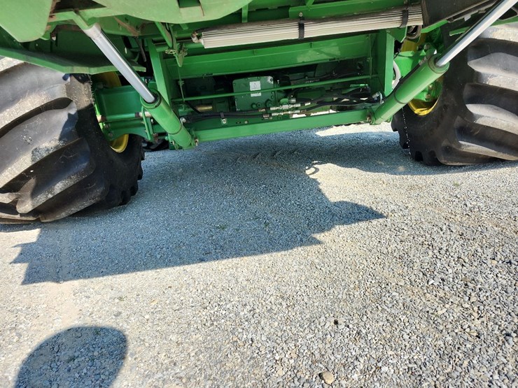2010-john-deere-9670-sts-image-44