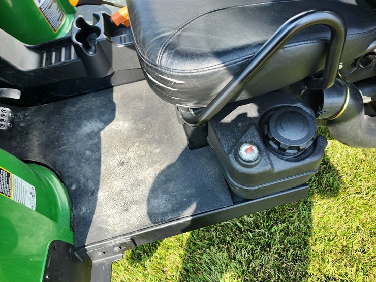 2012-john-deere-gator-image-18