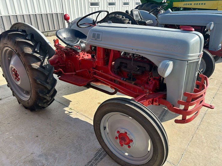 ford-8n-image-4