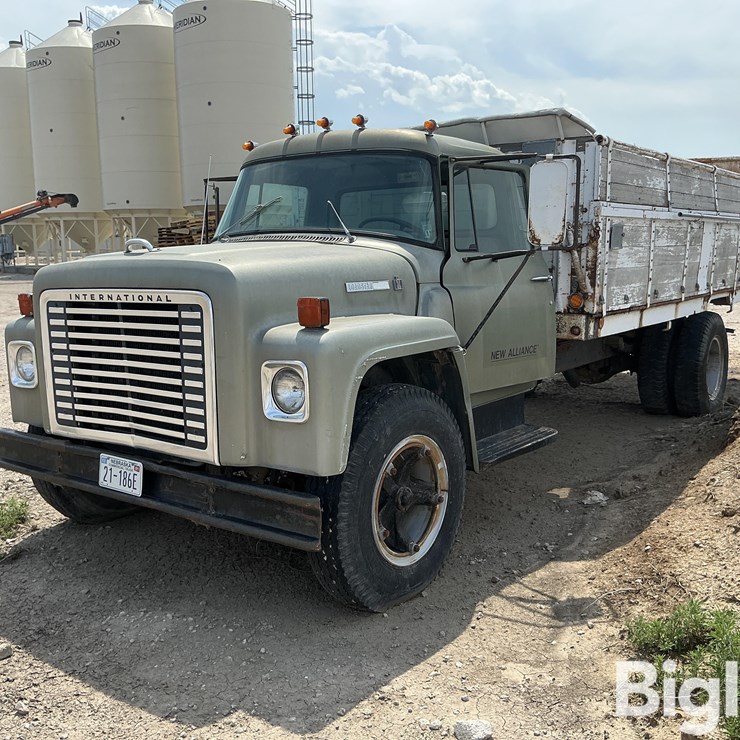 1974 INTERNATIONAL LOADSTAR
