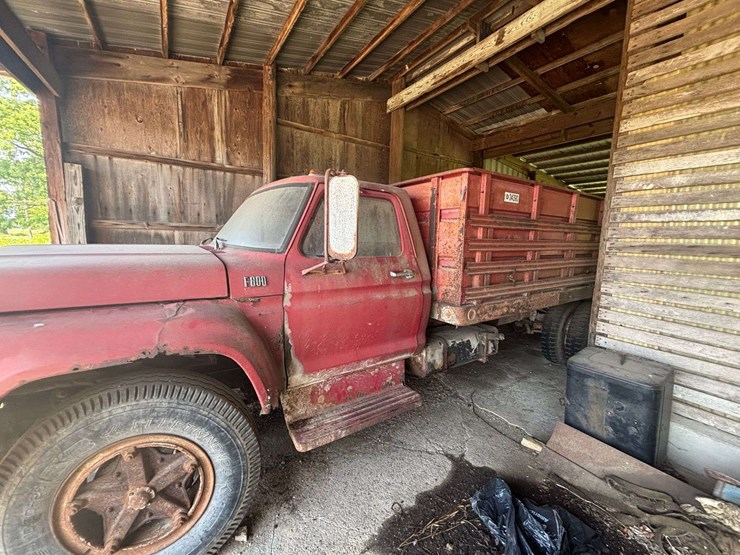 1975-ford-600-image-4