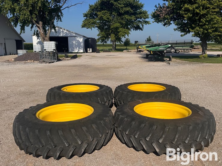 john-deere-2010-image-2
