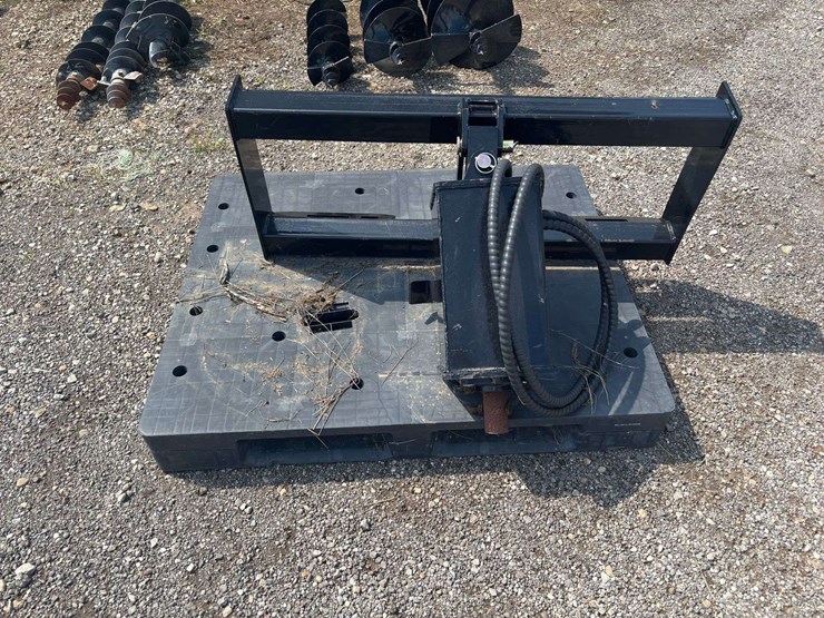 future-post-hole-digger-for-skid-steer-w/-augers-image-4