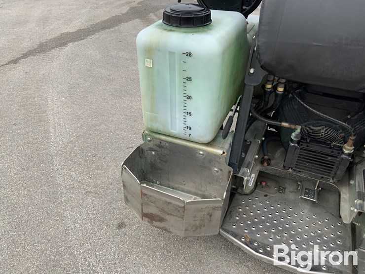 2020-massey-ferguson-730-image-20