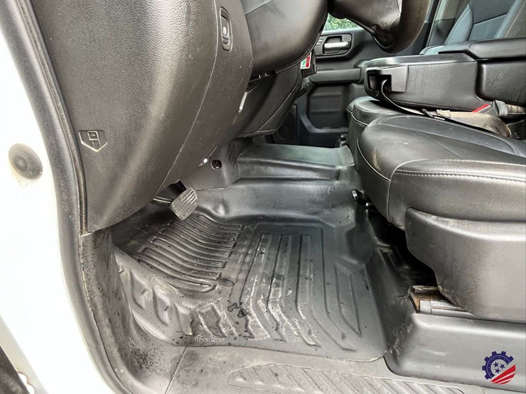 2021-chevrolet-silverado-2500-image-63