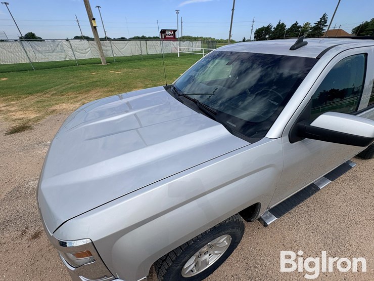 2018-chevrolet-silverado-1500-z71-image-16
