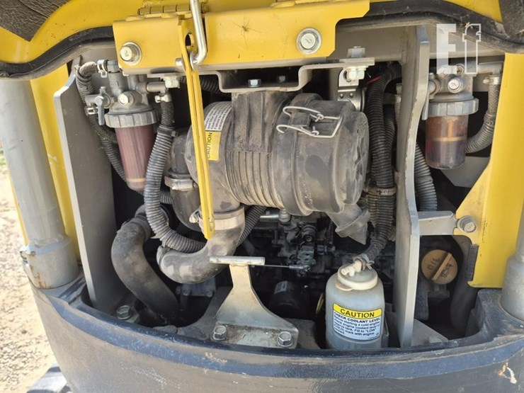 yanmar-vio17-image-9