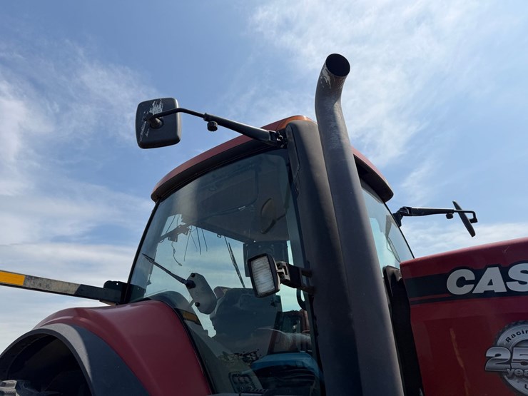 2014-case-ih-magnum-315-image-42