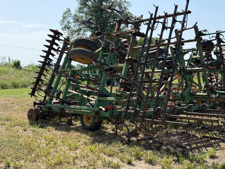 john-deere-726-image-2