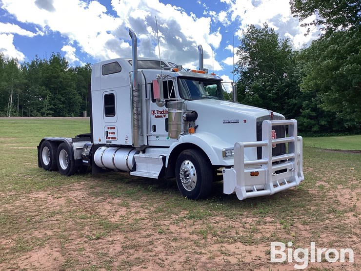 2011-kenworth-t800-image-3