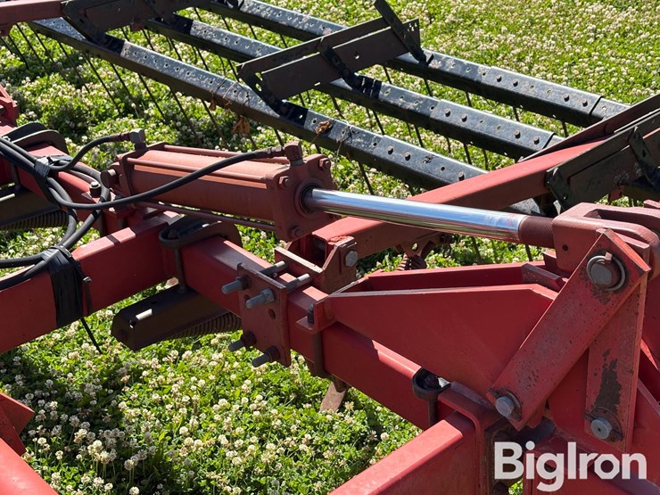 case-ih-4900-image-16