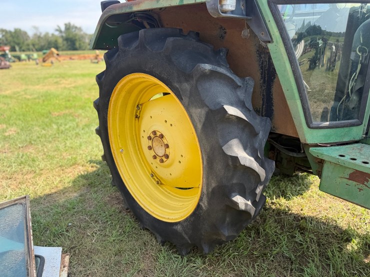 1981-john-deere-1640-image-11