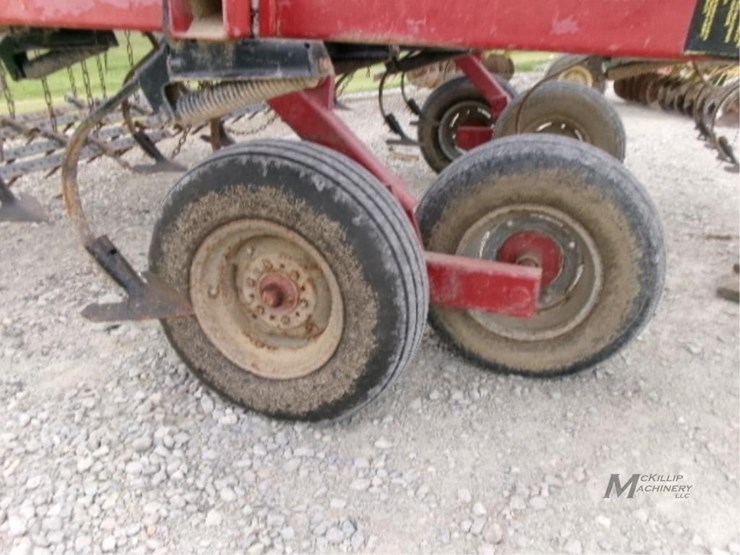 case-ih-4300-image-14