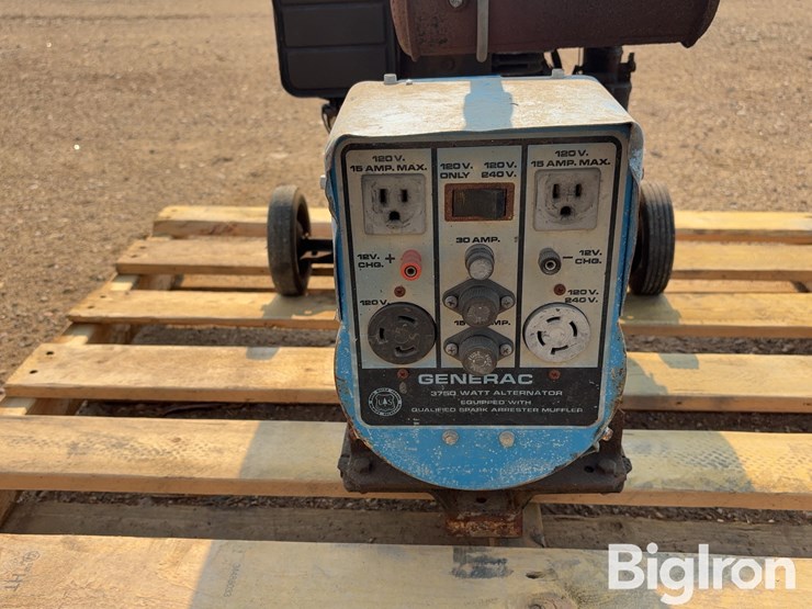 generac-3750-watt-gas-powered-generator-image-12