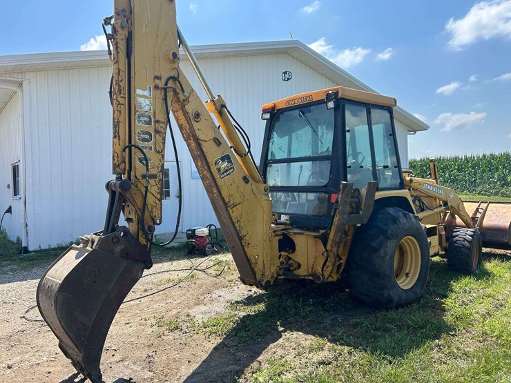 jd-410d-backhoe-image-4