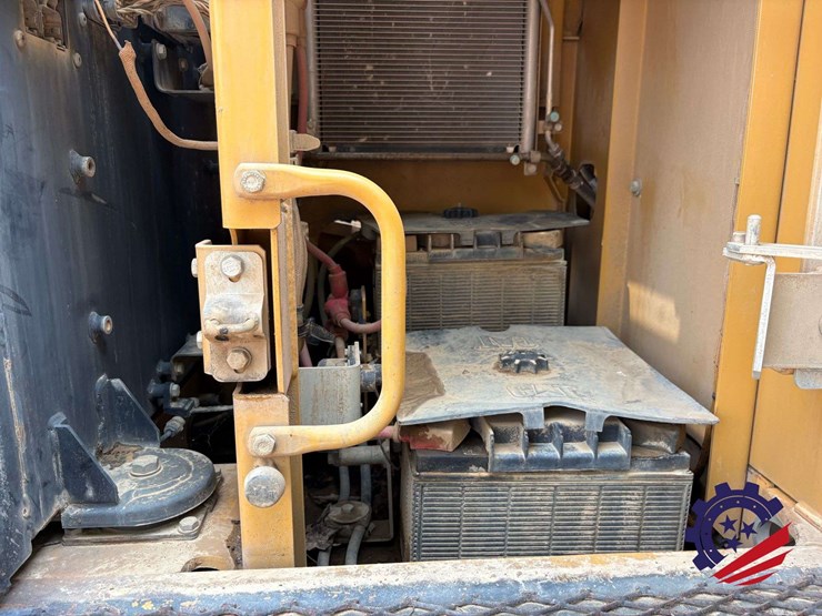 2012-caterpillar-329el-image-52