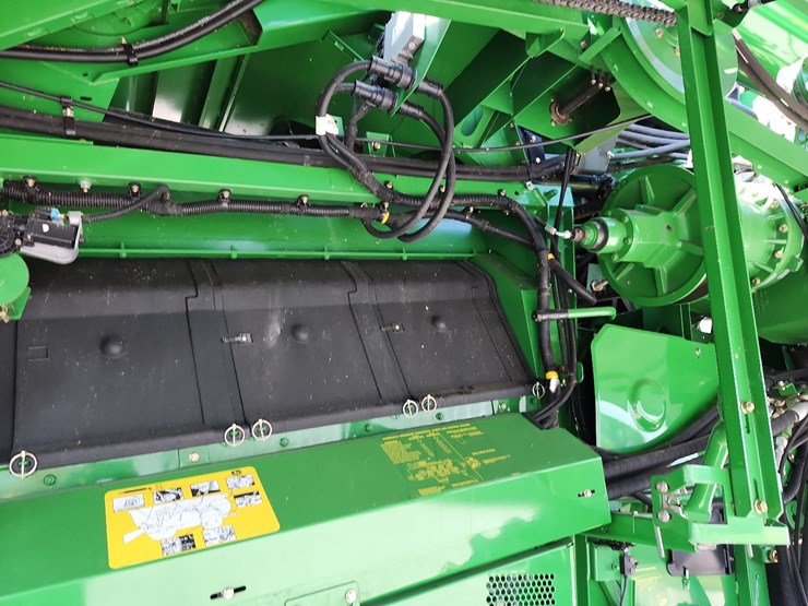 2010-john-deere-9670-sts-image-22