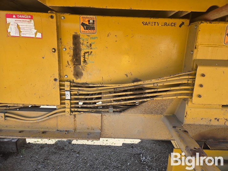 2015-caterpillar-c18-image-14