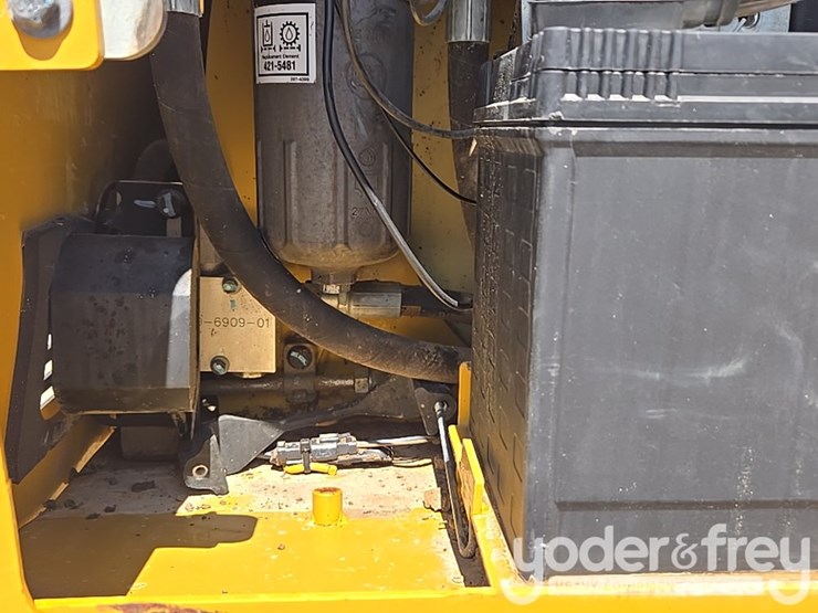 caterpillar-d5k2-image-35
