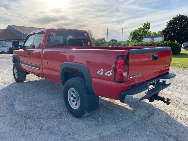 2005-chevrolet-2500-image-6