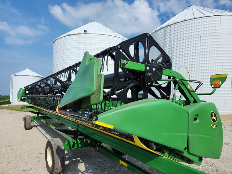 2011-john-deere-635f-image-1