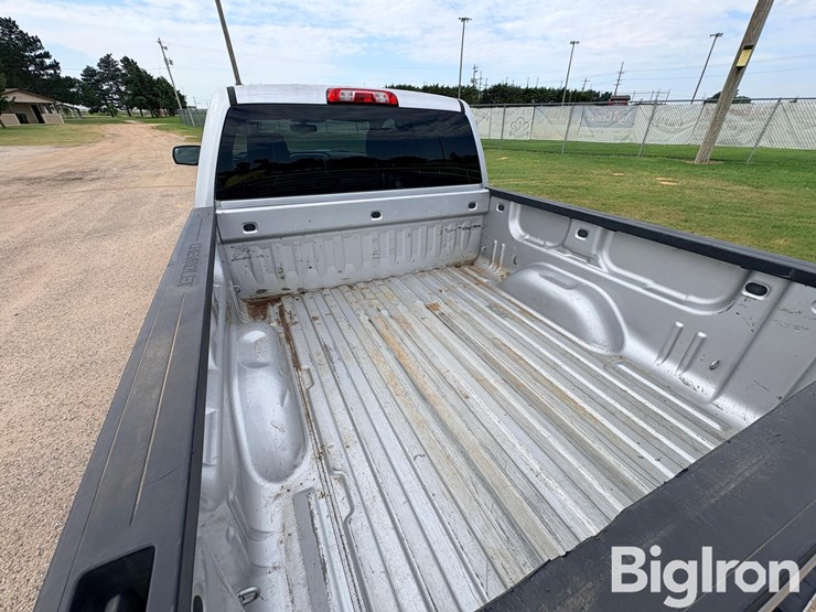 2018-chevrolet-silverado-1500-z71-image-16