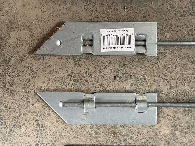 stier-steel-galvanized-loop-top-ground-stakes-lot-of-four-image-3