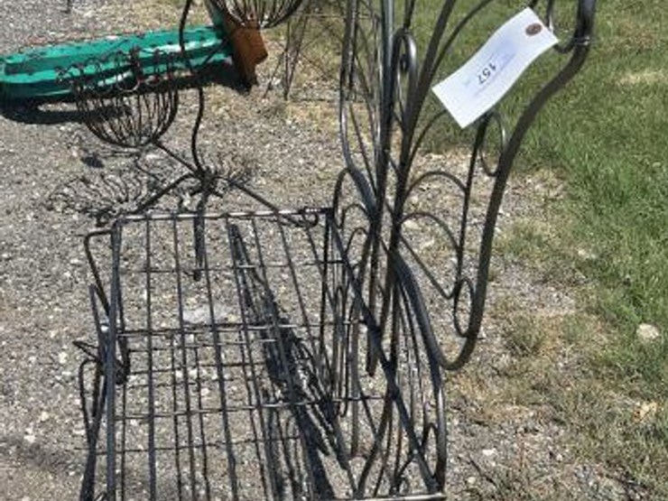 #157-•-metal-art---butterfly-bench-image-3