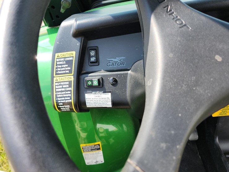 2012-john-deere-gator-image-23