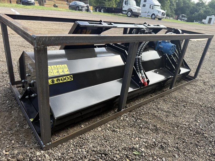 #25-•-skid-steer-77"-flail-mower-image-1