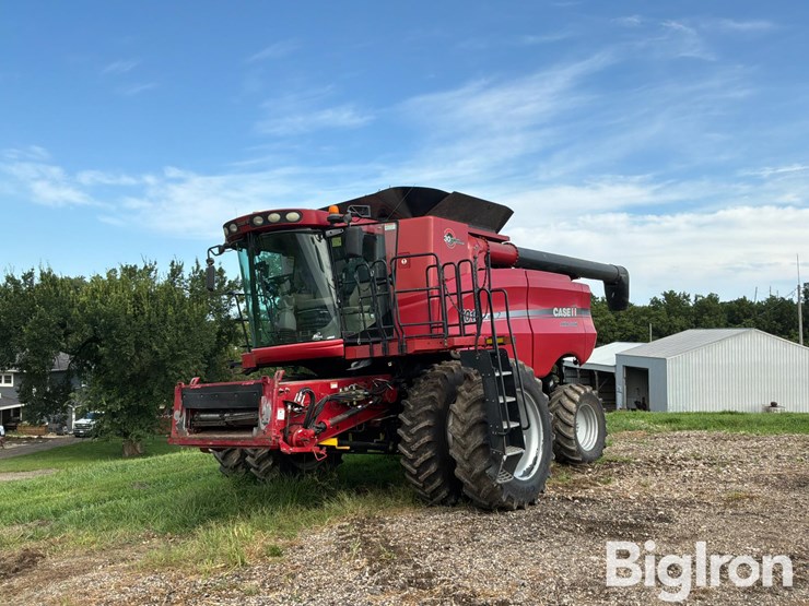 2007-case-ih-7010-image-1