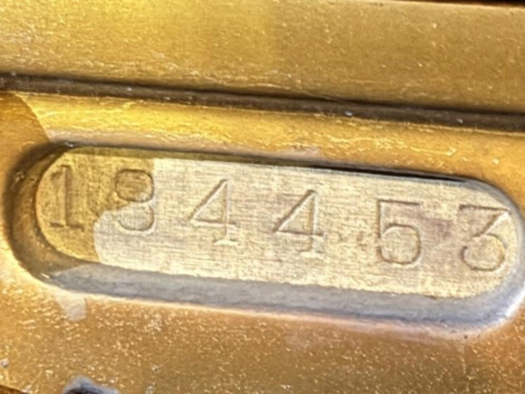 offsite--antique-player's-piano-image-5