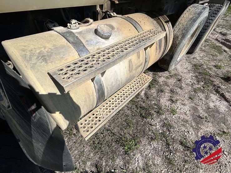 2008-international-5600-paystar-tri-axle-dump-truck-image-50