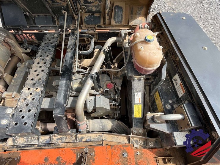 2018-hitachi-zx300-lc-6n-image-74