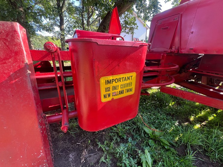 #9902-•-new-holland-square-baler-image-10