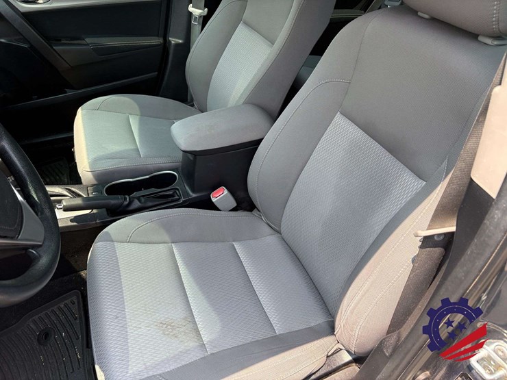 2015-toyota-carolla-l/le-image-40