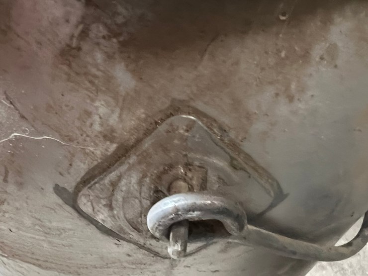 #9954-•-ihc-milk-bucket-image-3