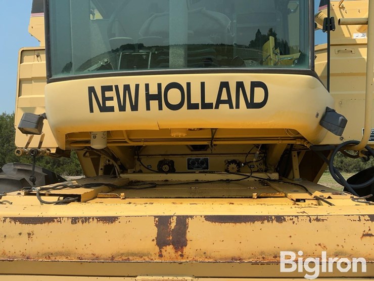 1997-new-holland-tr88-image-16