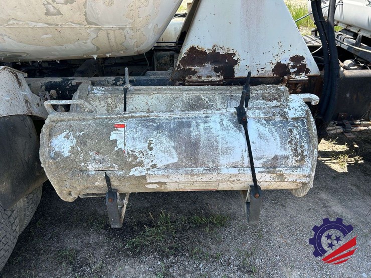 1992-mack-dm600gk-rear-discharge-concrete-mixer-truck-image-51