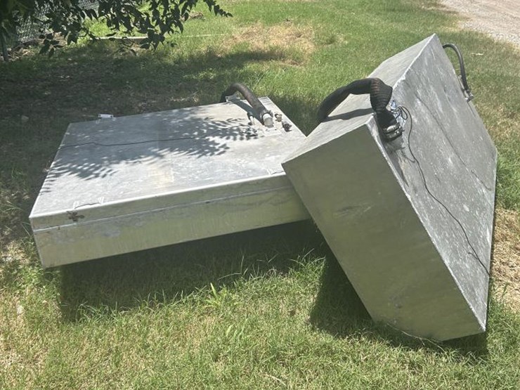 #77-•-(2)-afp-aluminum-boat-fuel-tanks---87-gallons-each-image-5