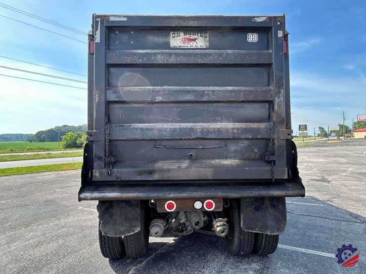 2016-peterbilt-367-image-4