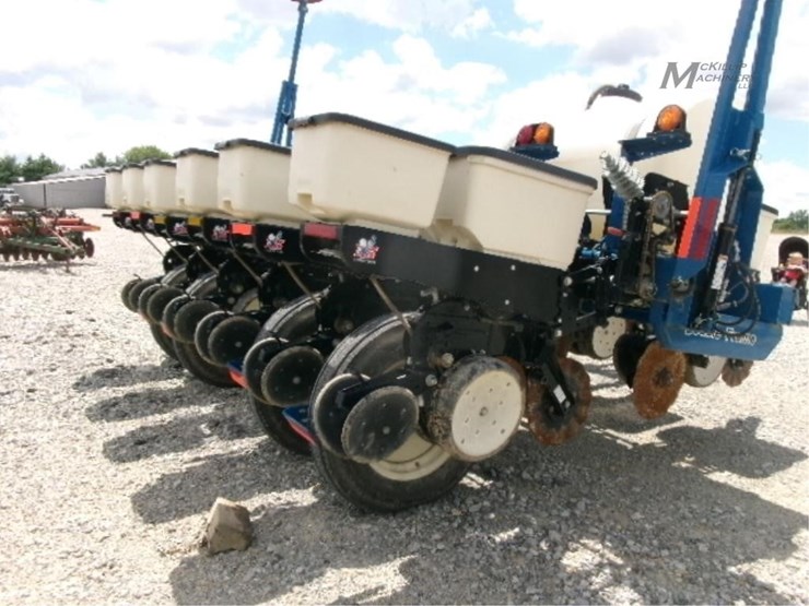 2014-kinze-3000-image-10