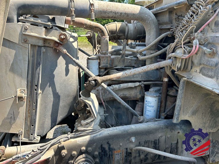 1997-mack-dm-concrete-mixer-truck-image-64