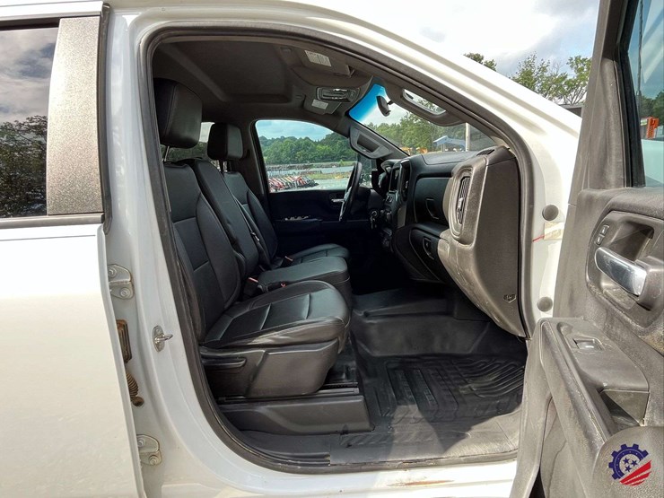 2021-chevrolet-silverado-2500-image-49