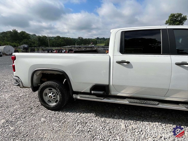 2021-chevrolet-silverado-2500-image-32