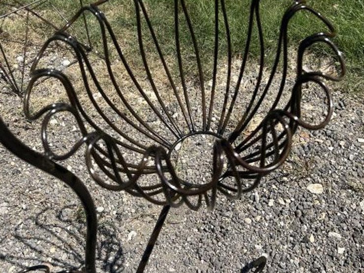 #158-•-metal-art---(3)-flower-pot-stand-image-5
